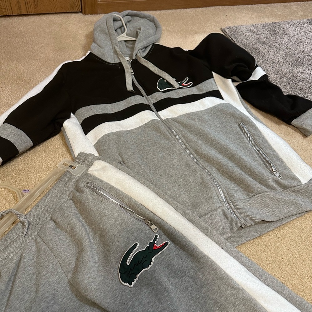 Lacoste Sweatsuit